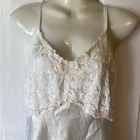 VTG IntimoAmore Women XS SlipDress Babydoll Nightie Lingerie SatinIvory Romantic - Picture 6 of 8